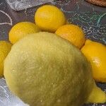 Citrus medica പുറംതൊലി